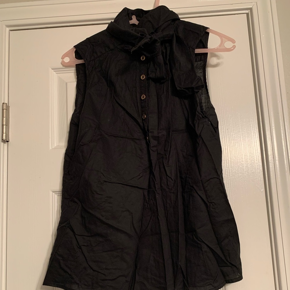 Michael Kors sleeveless shirt with neck tie